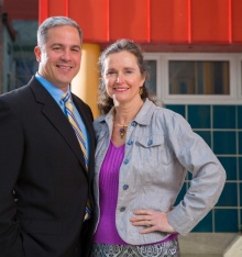 Dan Alexander, MD '99, BA ‘95 and Gail Alexander, BS '87. 