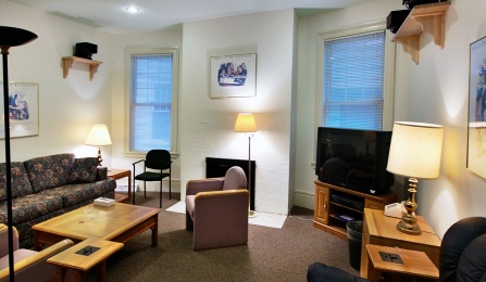 Zoom image: Child and Family Asthma Study Center family room