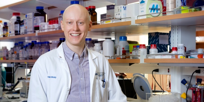 md-phd student in lab. 