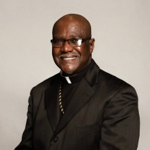 Pastor Giles's headshot. 